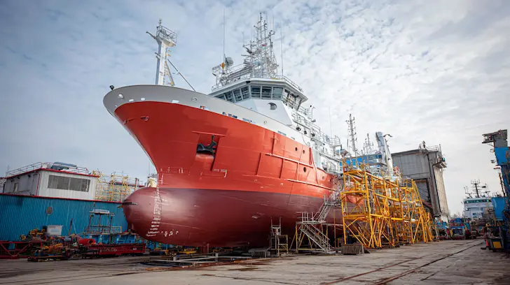 ERP-tracked toy production from resin injection to shipping